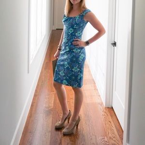 Maggy London Blue Floral Dress 💙🌷