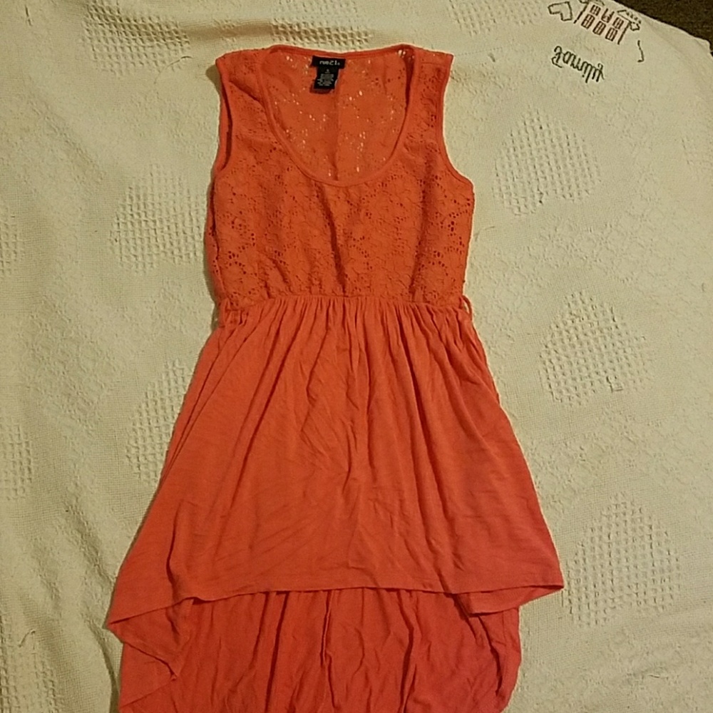 Redish high low tank top