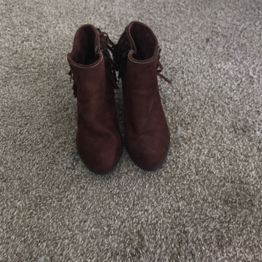 Not rated dark red bootie