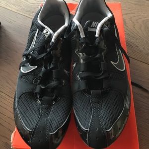 New soccer shoes, never used,BRAND NEW