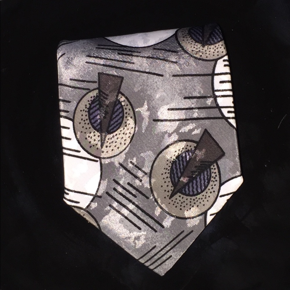 JOHN WEITZ GRAY SILVER BLACK GEOMETRIC NECKTIE TIE