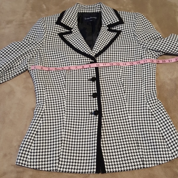 Evan Picone Pant Suit. Slacks & Jacket/Blazer. 8. - Picture 4 of 8