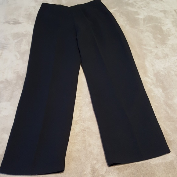 Evan Picone Pant Suit. Slacks & Jacket/Blazer. 8. - Picture 7 of 8