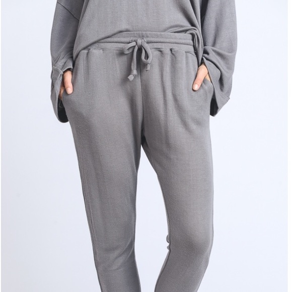 The Charli Lounge Set-ONLY 1 LEFT!! - Picture 4 of 8