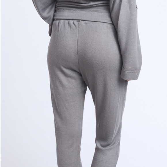 The Charli Lounge Set-ONLY 1 LEFT!! - Picture 6 of 8