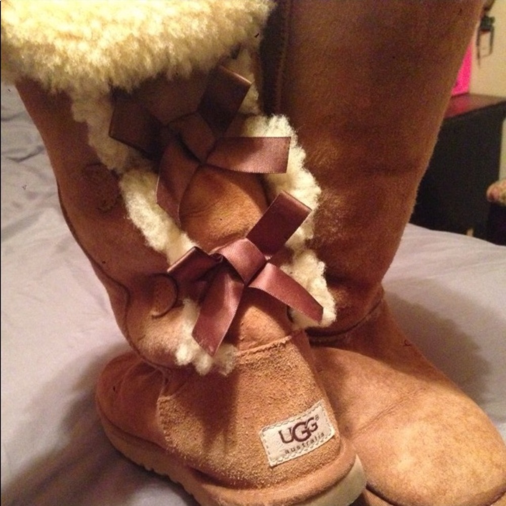 Tall Bailey Bow Uggs