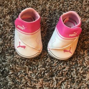 Infant Puma shoes (girls)