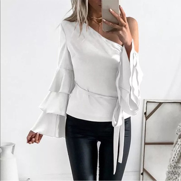 Tops - Winter White Cold Shoulder Ruffle Blouse