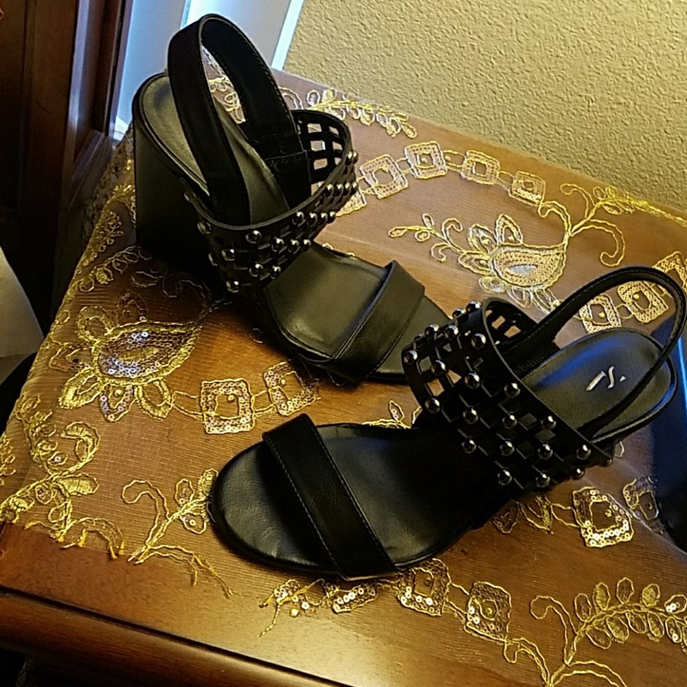 Back beeded wedges