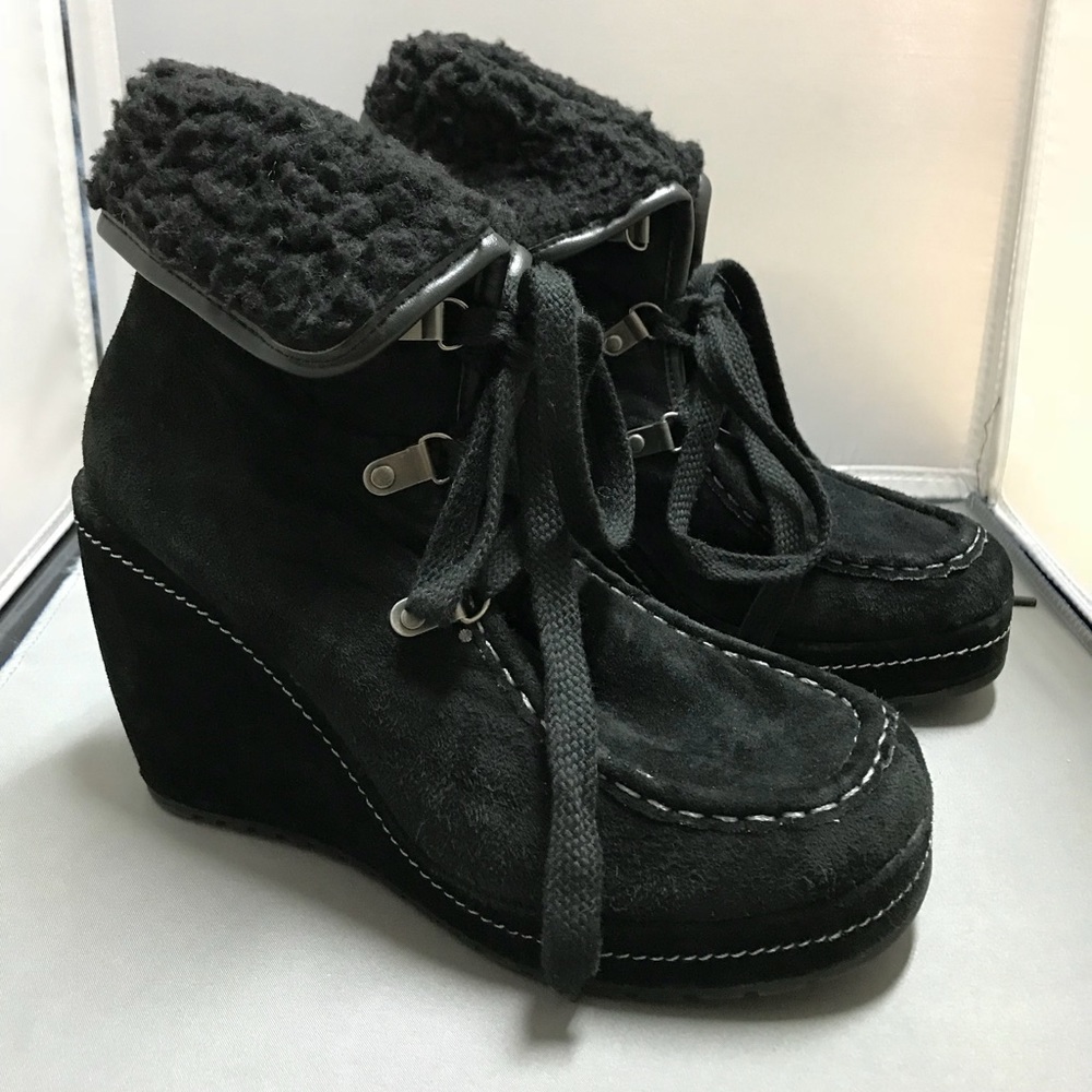 Rocket Dog black suede wedge sz 7
