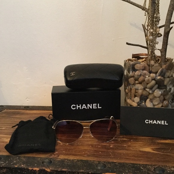 Authentic Chanel aviator sunglasses - Picture 2 of 6