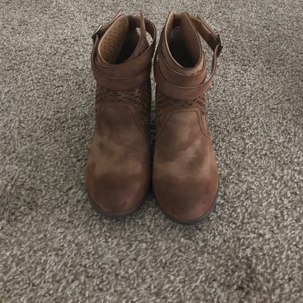 Brown/tan Not rated heeled booties