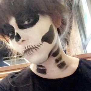 Meet your Posher, Angie