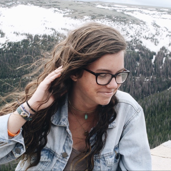 Meet your Posher, Mya - Picture 1 of 8