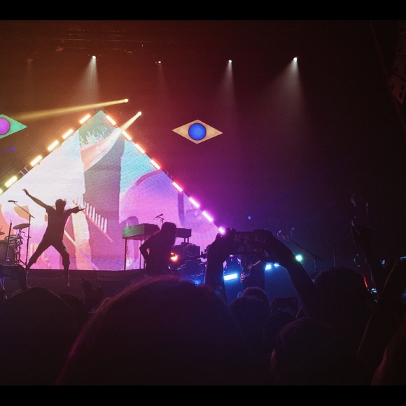 Meet your Posher, Mya - Picture 3 of 8