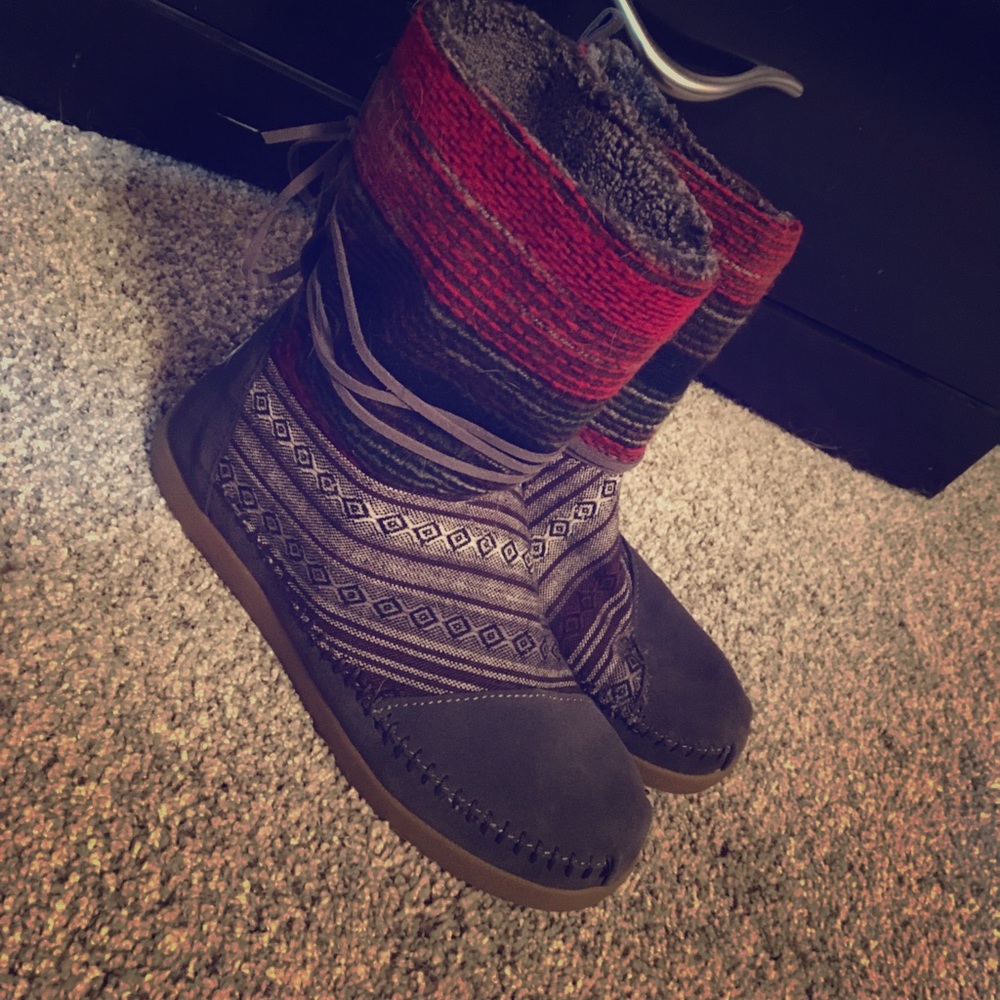 TOMS Nepal Boots!