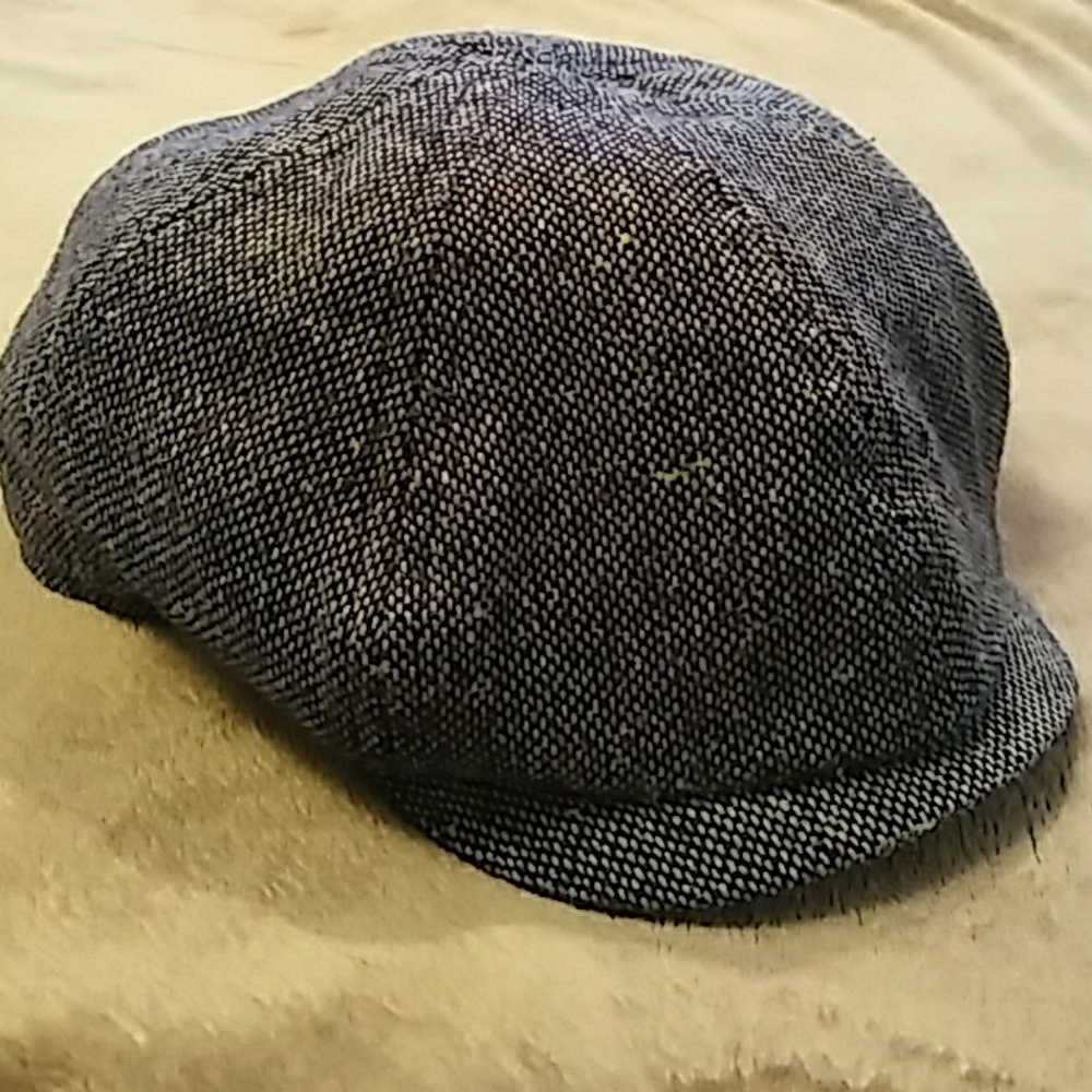 NWOT wool blend baby hat