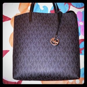 Michael Kors Hayley Tote **NWT**