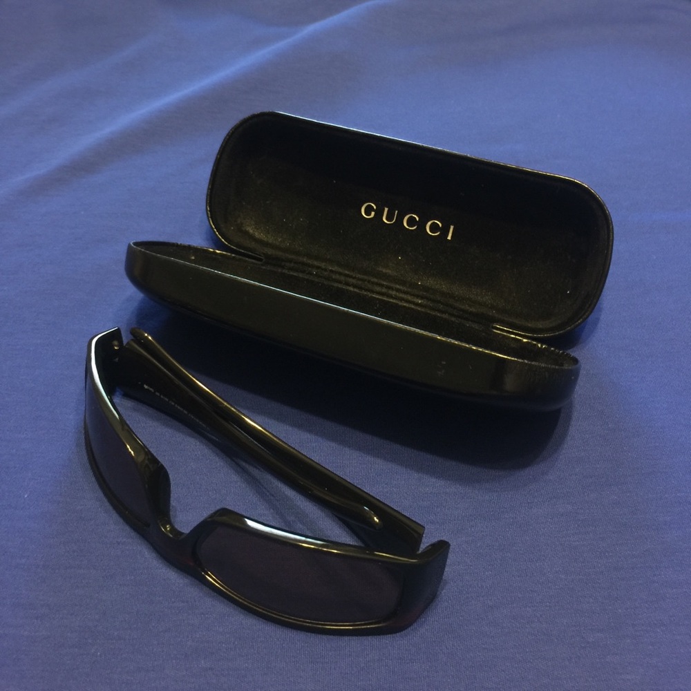 Gucci brown sunglasses and case
