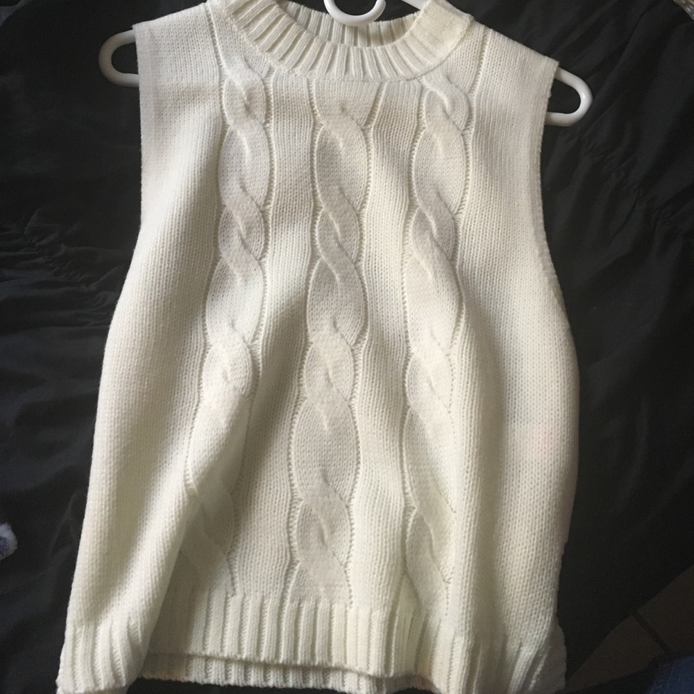 Missguided ivory top❤️