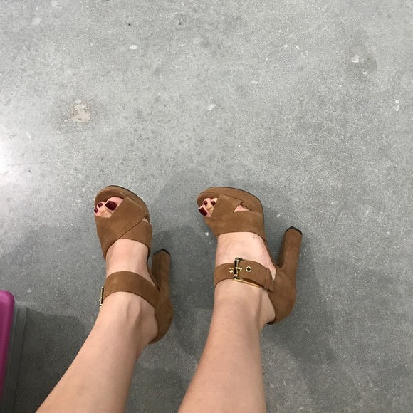 Michael Kors Tan Suede Heels - Picture 3 of 3