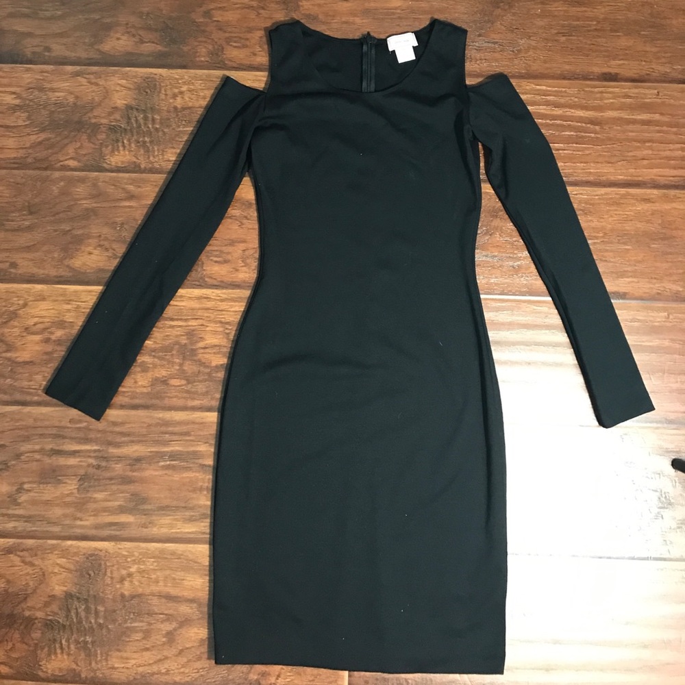Love ady black shoulder cut off dress