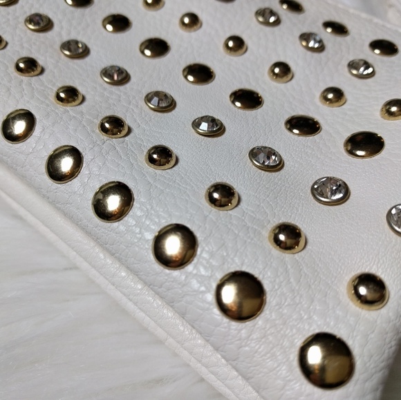 SOLD!!~Charming Charlie Crossbody purse - Picture 3 of 7