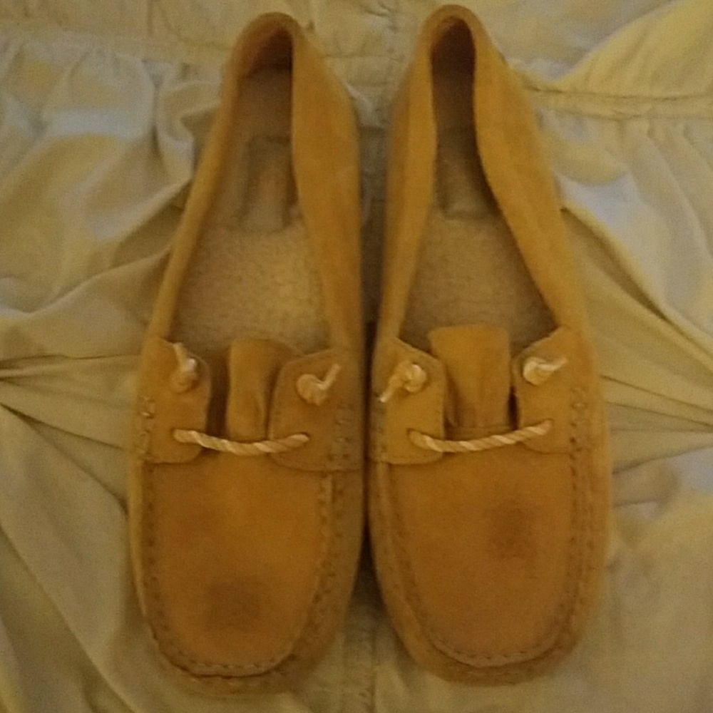 UGG moj..ccasins