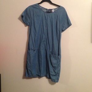 H&M denim dress with pockets