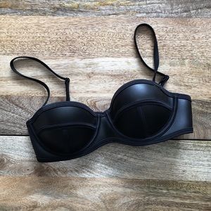 Triangl Milly in New York Noir Bikini Top XS