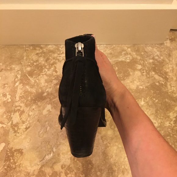 Black Steven by Steve Madden bootie - Picture 2 of 4