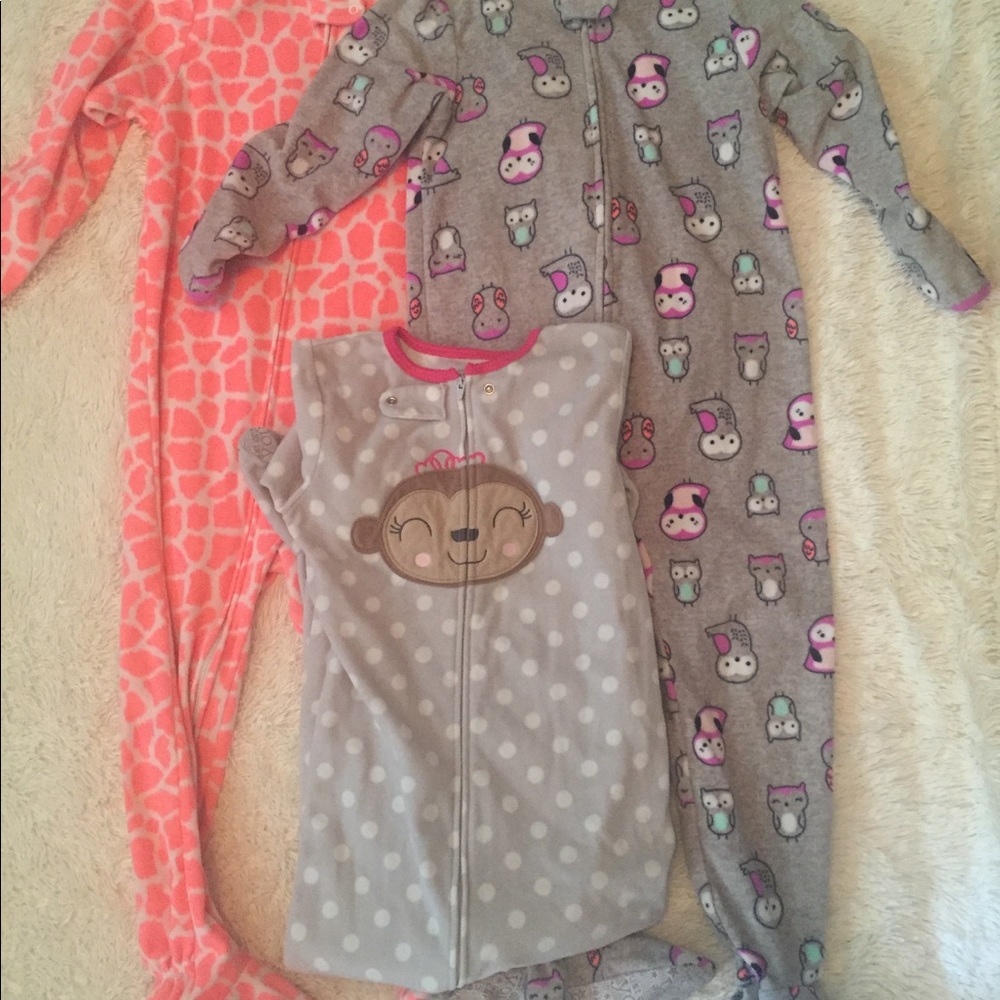 Footed fleece pajama bundle size 5t