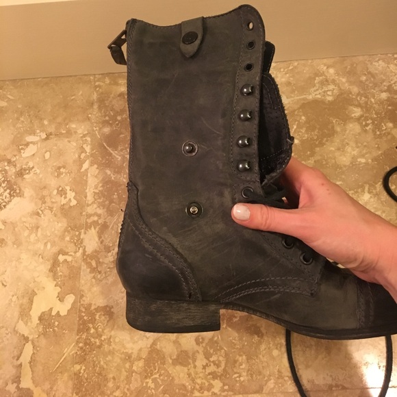 Dark gray Steve Madden combat boots - Picture 3 of 6