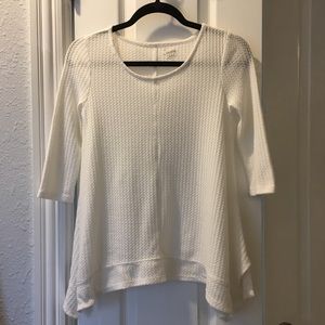 Women’s quarter sleeve sweater
