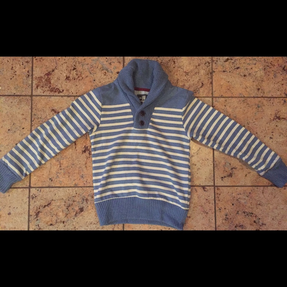 Boys H&M Cowneck Shirt size 6-8