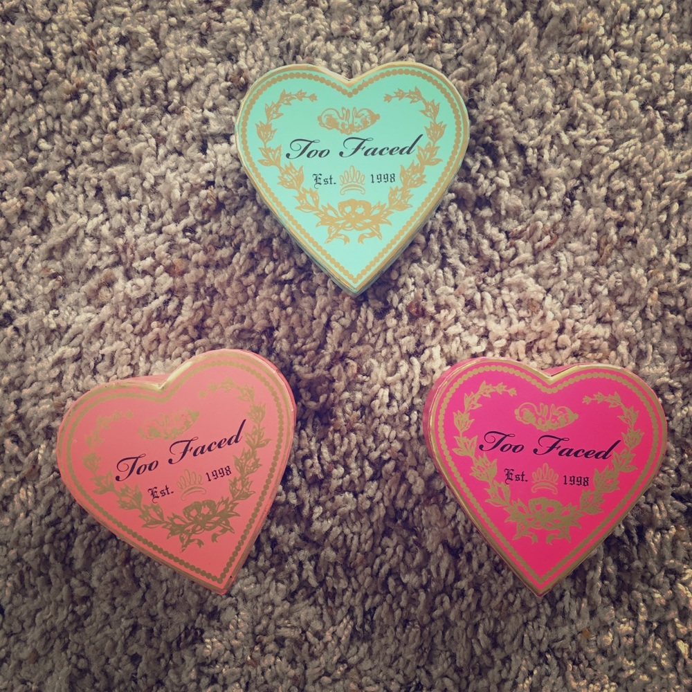 Too Faced- Sweetheart blush bundle!!!