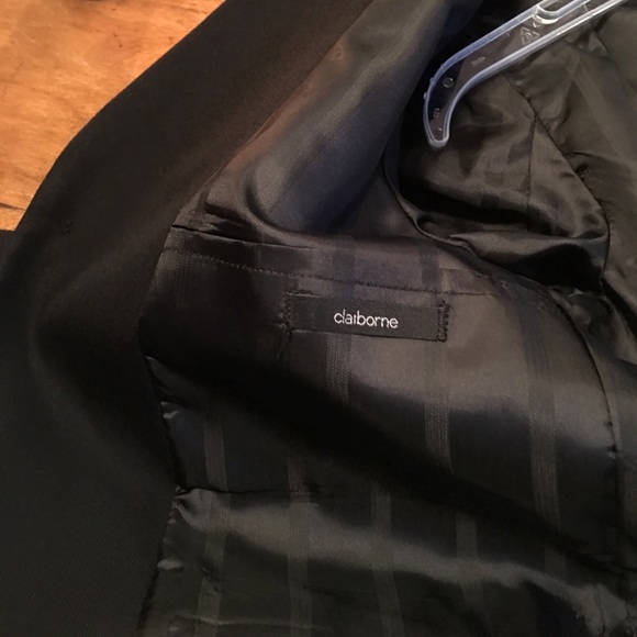 Black suit jacket - Picture 4 of 6