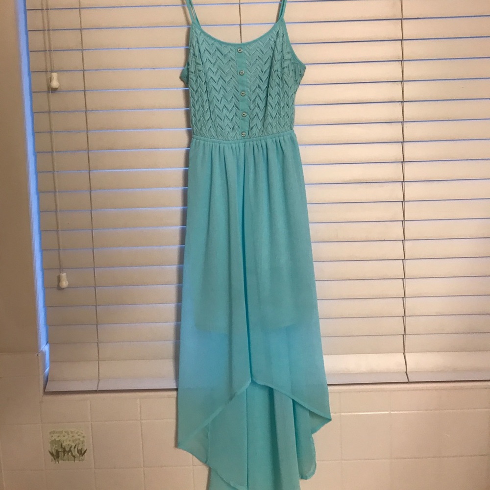 Candie’s dress