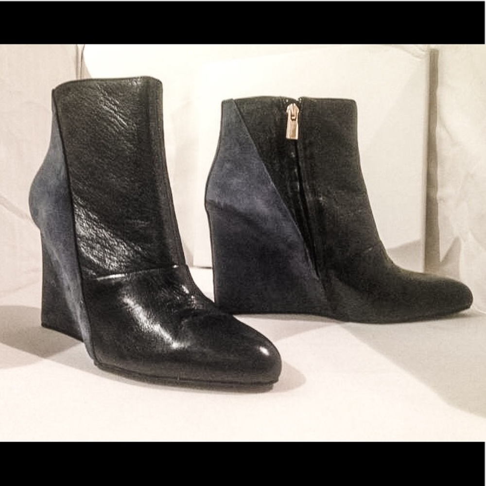 Navy Colorblock Wedge