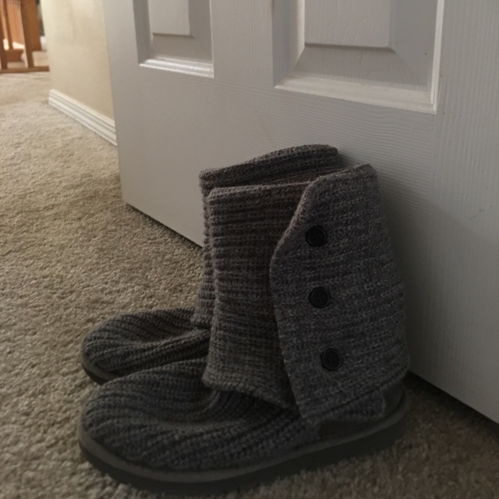 UGG BOOTS