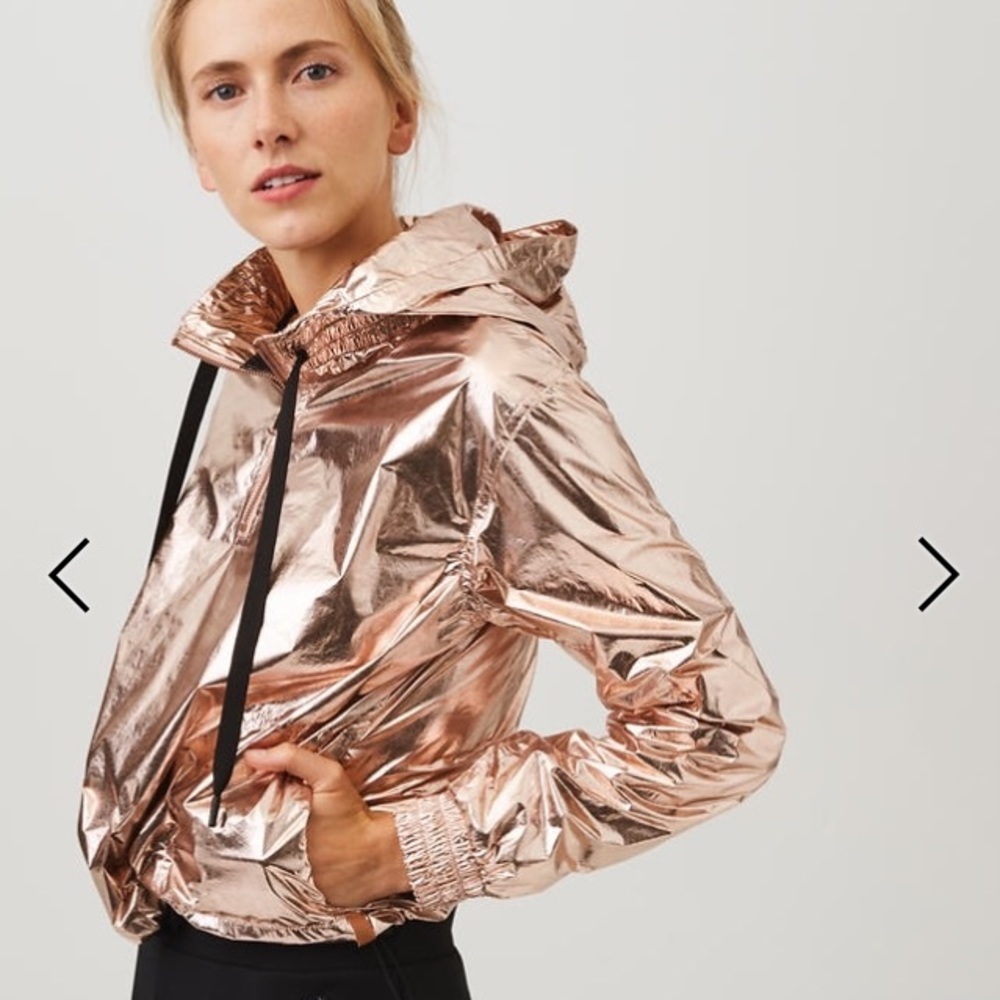 LAST DAY!!!! Lou & Grey Form Foiled Pull on Jacket