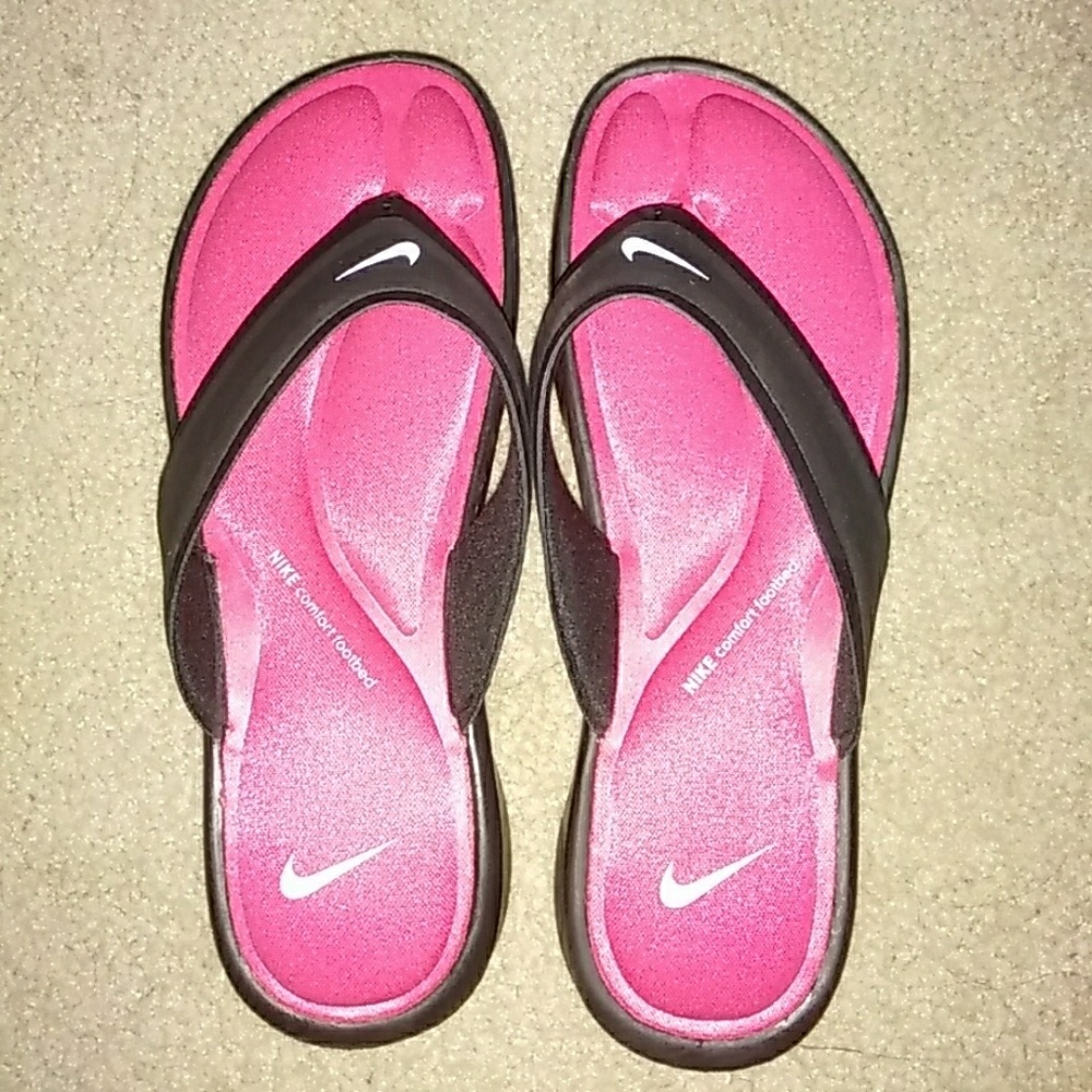 Nike ultra comfort thing sandals