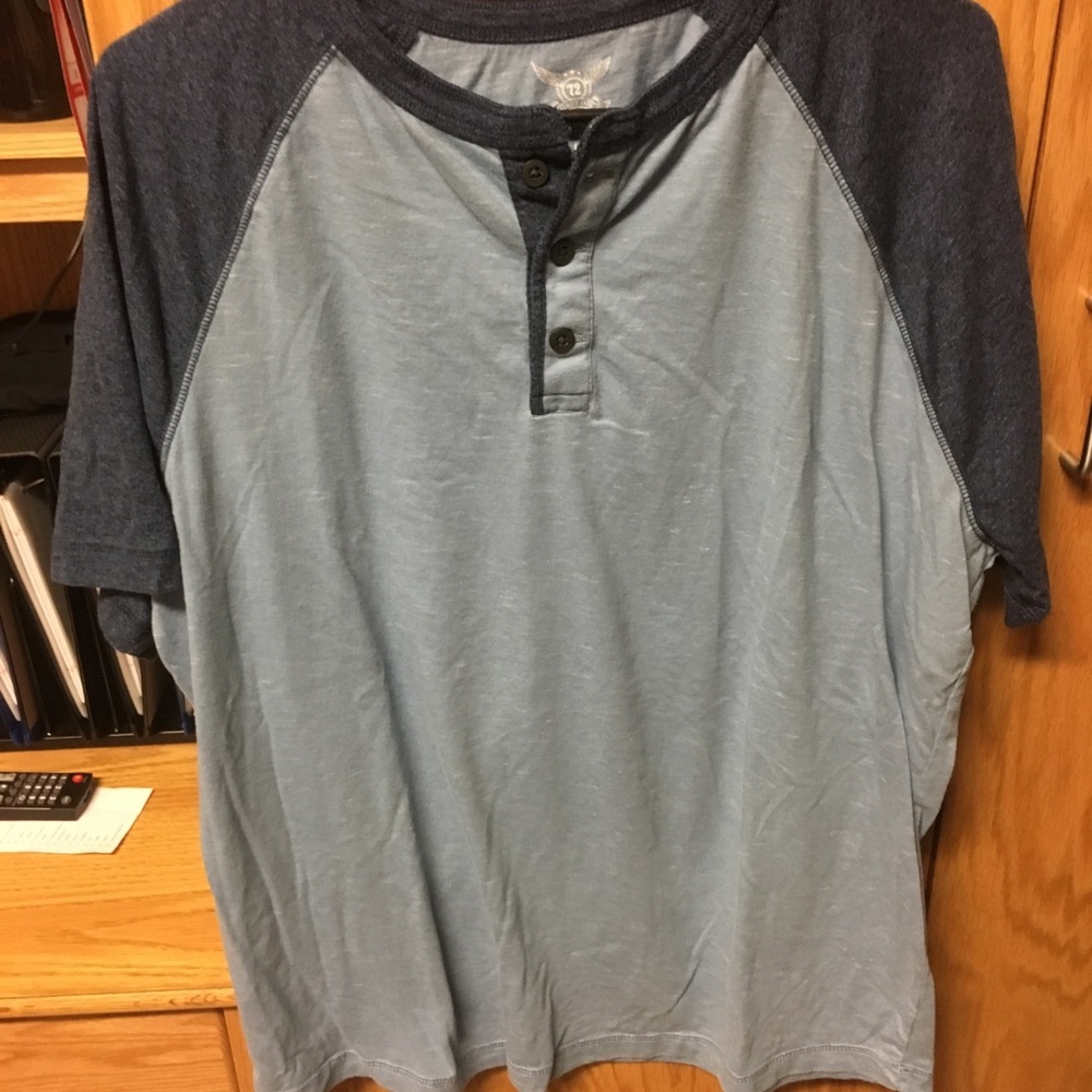 Two-toned button shirt