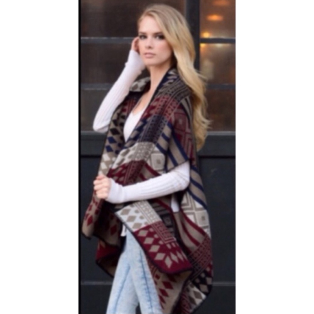 BEAUTIFUL PONCHO❤️