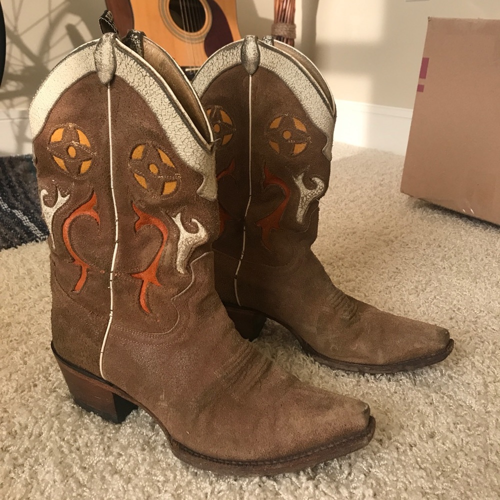 Justin’s Cowboy Boots - women’s 8 Leather