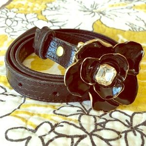 B-Low the Belt Flower Buckle Skinny Belt