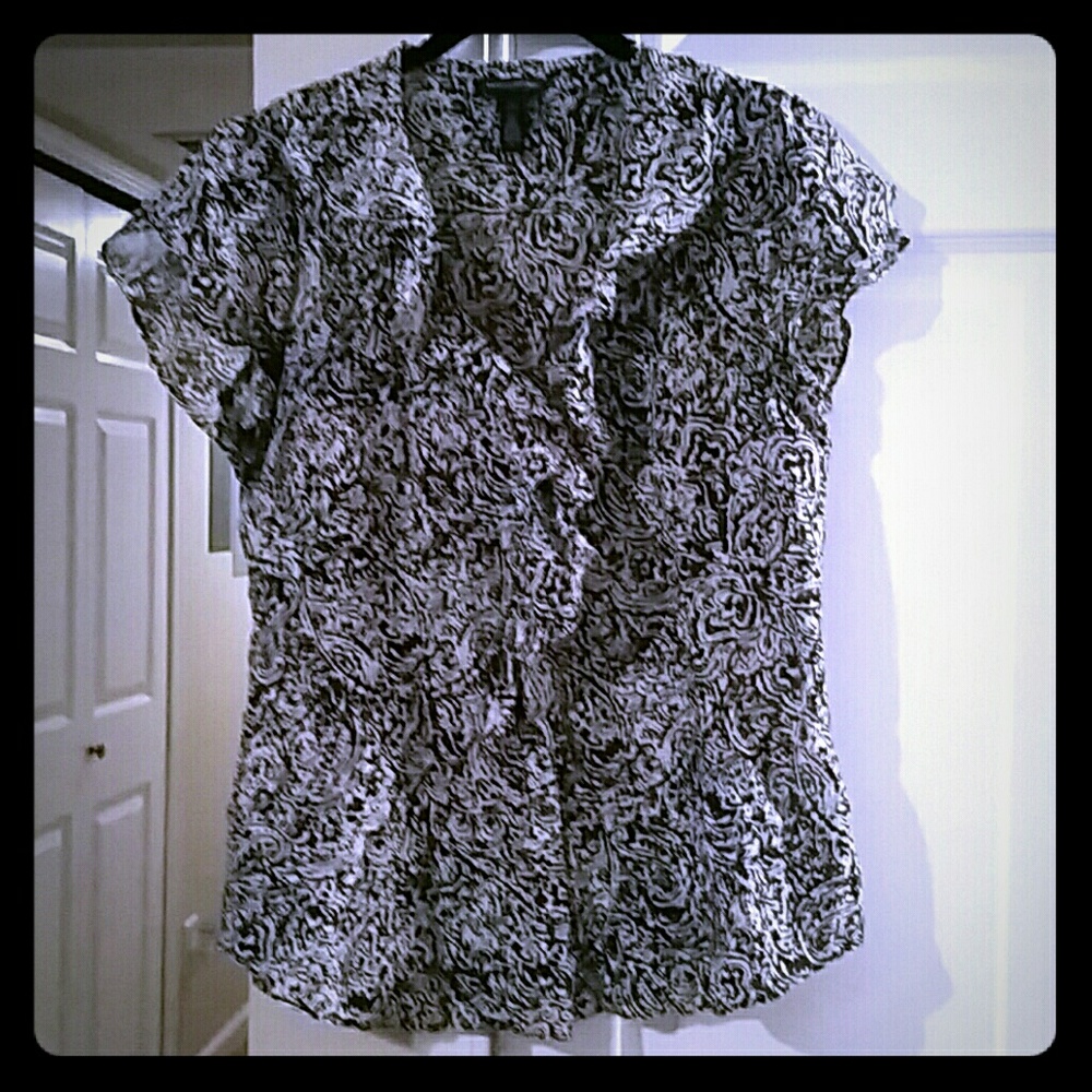 Banana Republic cap sleeve silk shirt