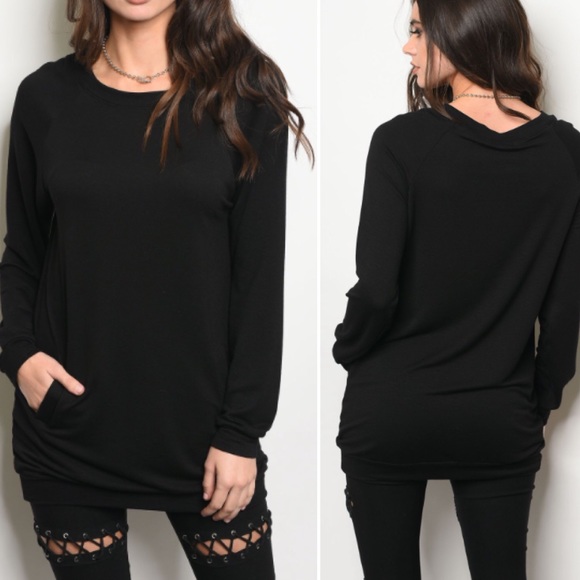 Tops - ❗️Last 1 Medium Black cozy sweatshirt with pockets