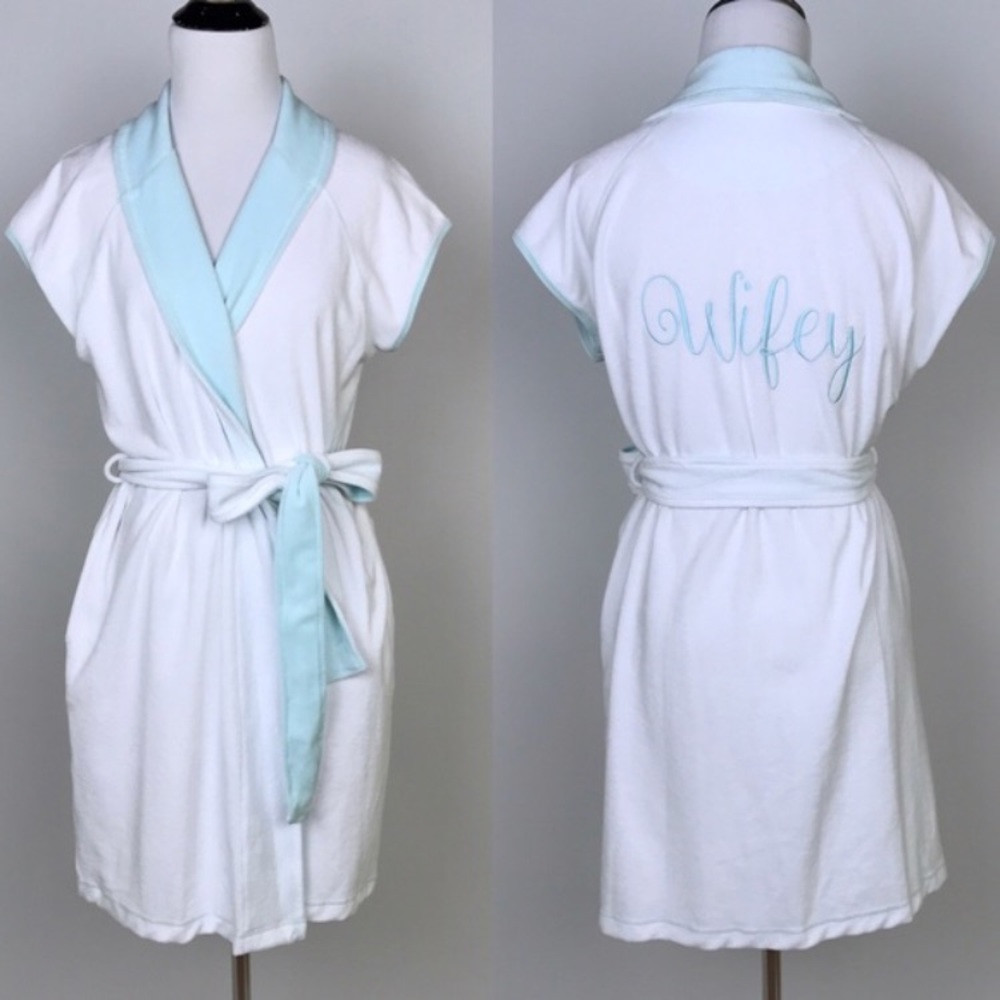NWT Large Betsey Johnson robe
