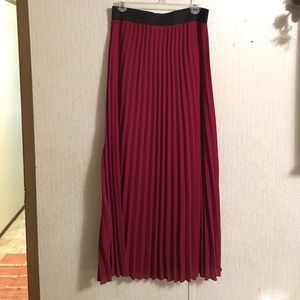 Burgandy pleated maxi skirt